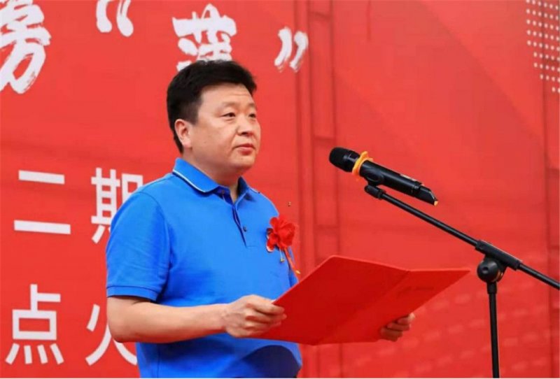 領(lǐng)標(biāo)科技巖板3mm巖板智能生產(chǎn)線成功點(diǎn)火！_3