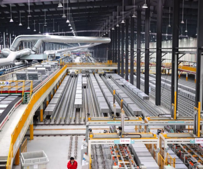 智造未來 綠色共生│東鵬重慶基地新線正式投產(chǎn)，打造建陶新質(zhì)生產(chǎn)力標(biāo)桿