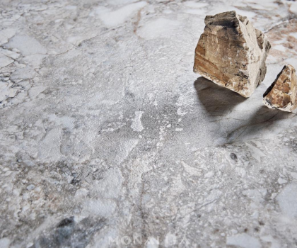 多重光影質(zhì)感，蒙娜麗莎瓷磚時(shí)空石韻系列以技術(shù)打造多維質(zhì)感