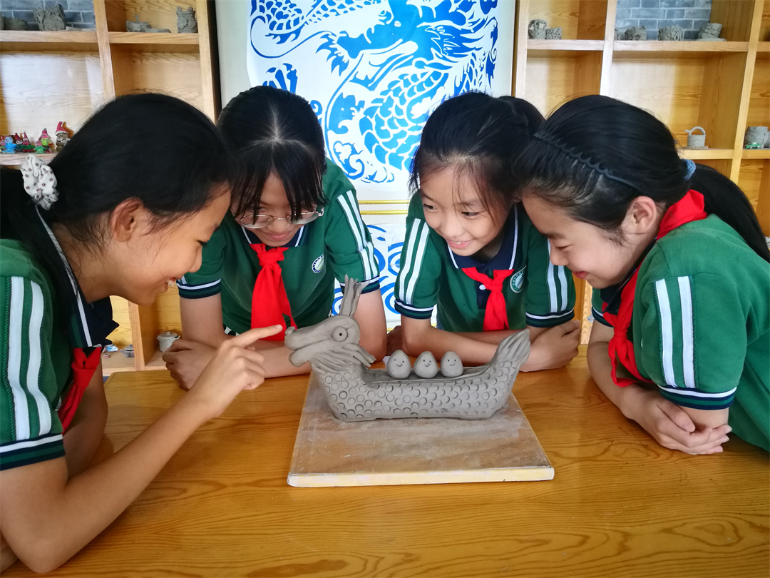 樂享端午，文化傳承——盛世長安小學(xué)陶藝社團(tuán)“藝”見“棕”情5.jpg