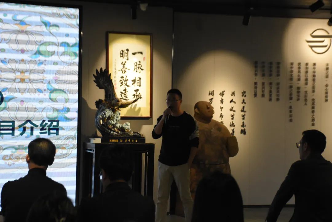 1700785789368819.jpg “龍騰獅舞”陶藝展暨“在地生成”陶瓷廢料循環(huán)再用研討會(huì)在東鵬總部舉行7.jpg