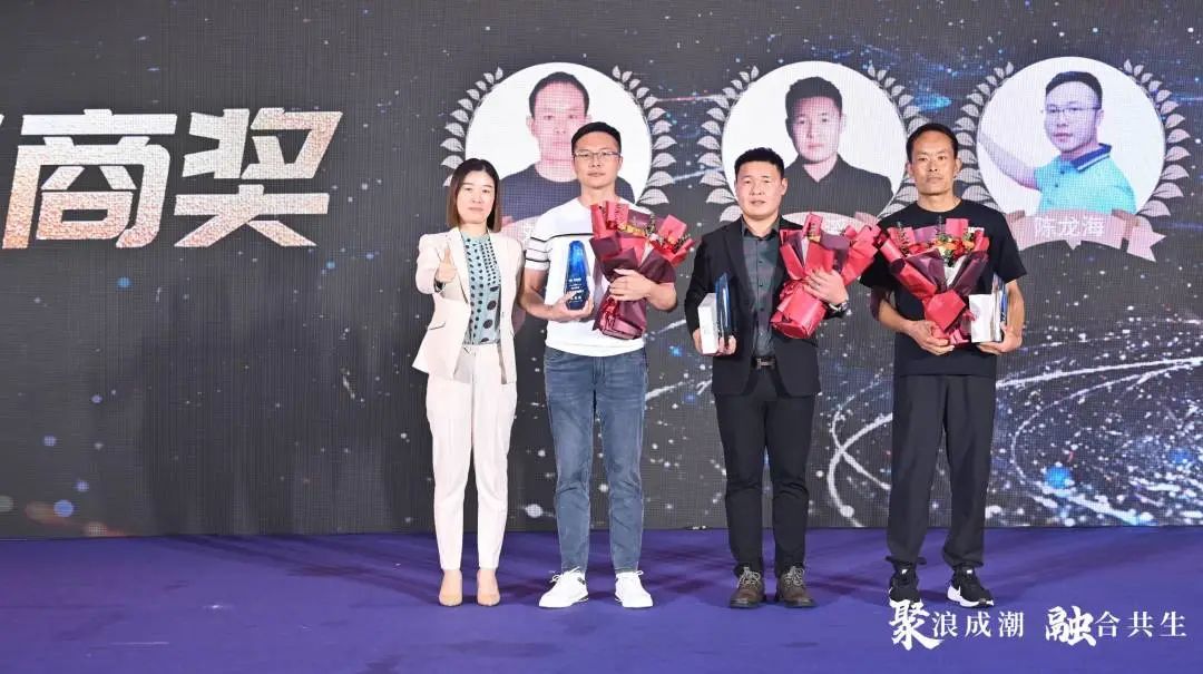 1702806725663885.jpg 24.jpg